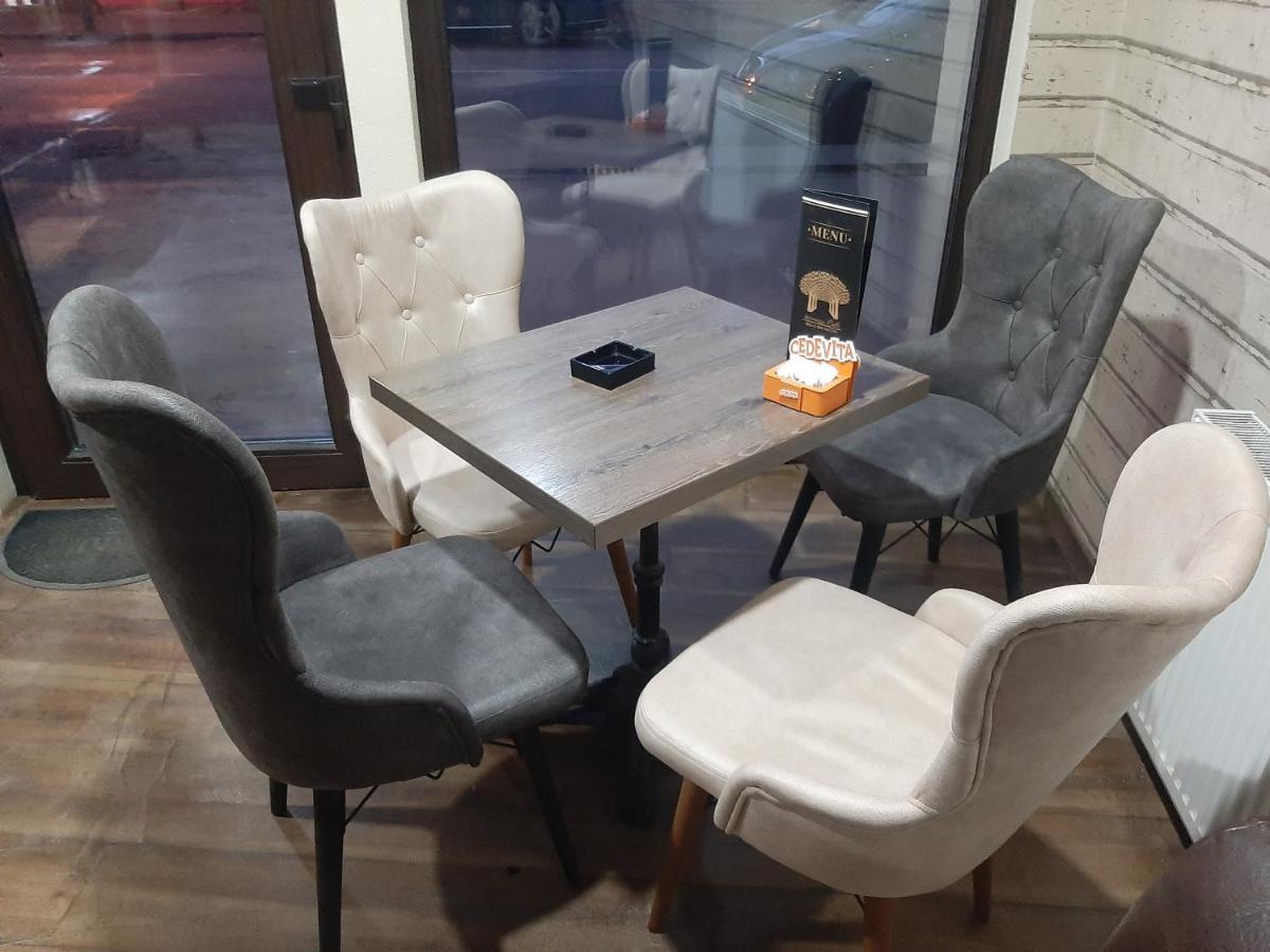 Bed&Breakfast INTERMEZZO CAFFE Kikinda Esterno foto