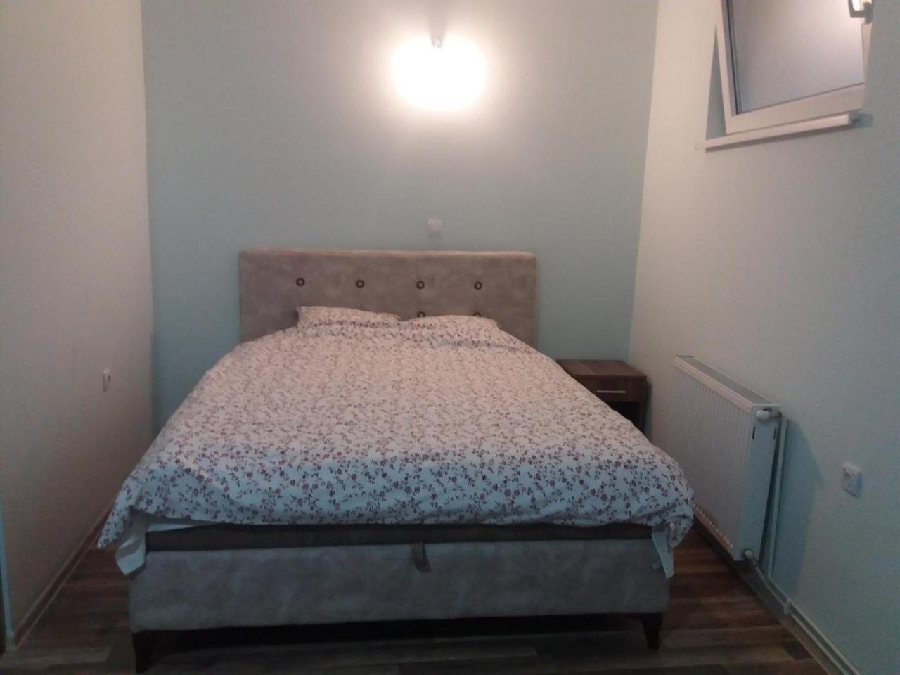Bed&Breakfast INTERMEZZO CAFFE Kikinda Esterno foto